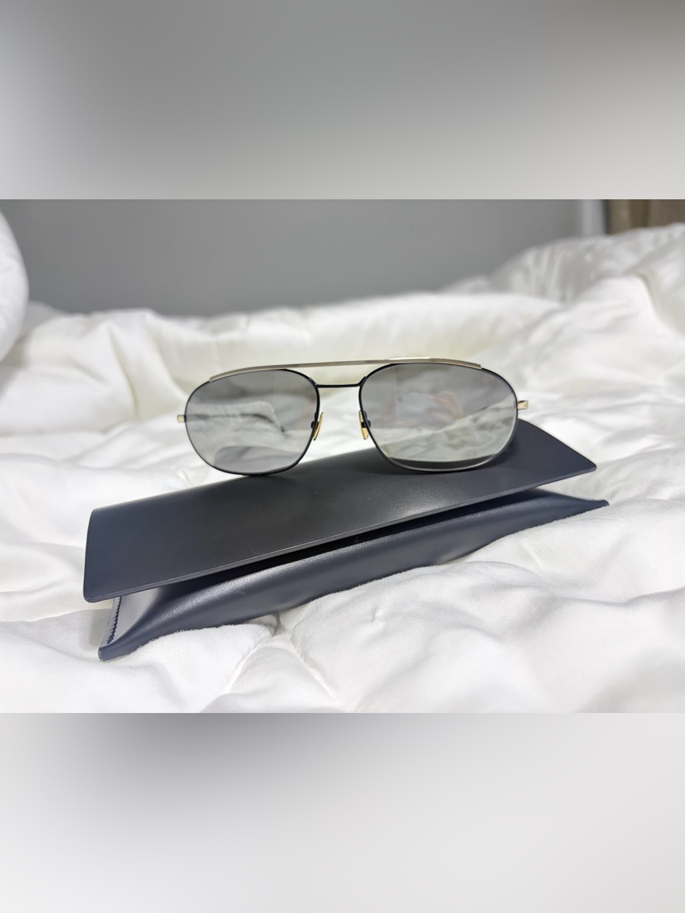 Saint Laurent SL 561 003 Pilot-Frame Sunglasses in matte black and silver